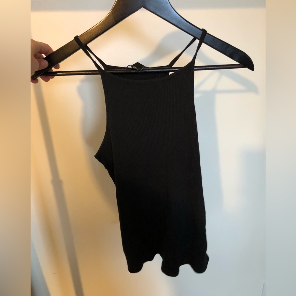 SWS black ribbed tank size large.